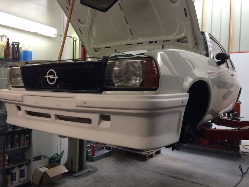 restauratie opel ascona b 