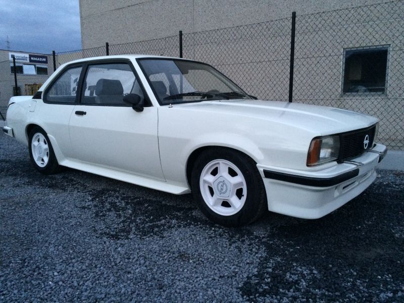 Opel ascona 