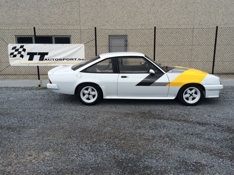 Opel Manta 2.4