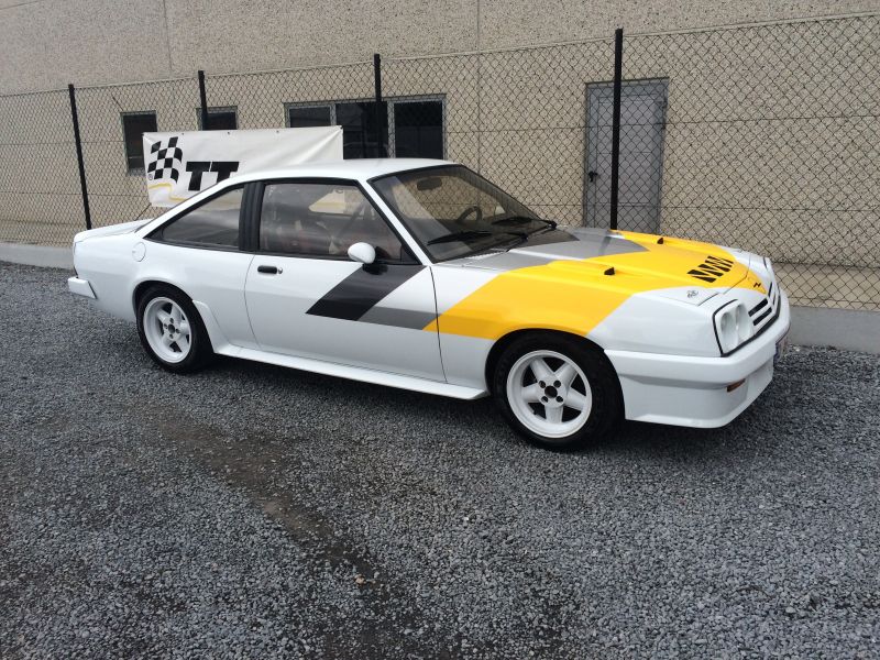 Opel Manta 2.4